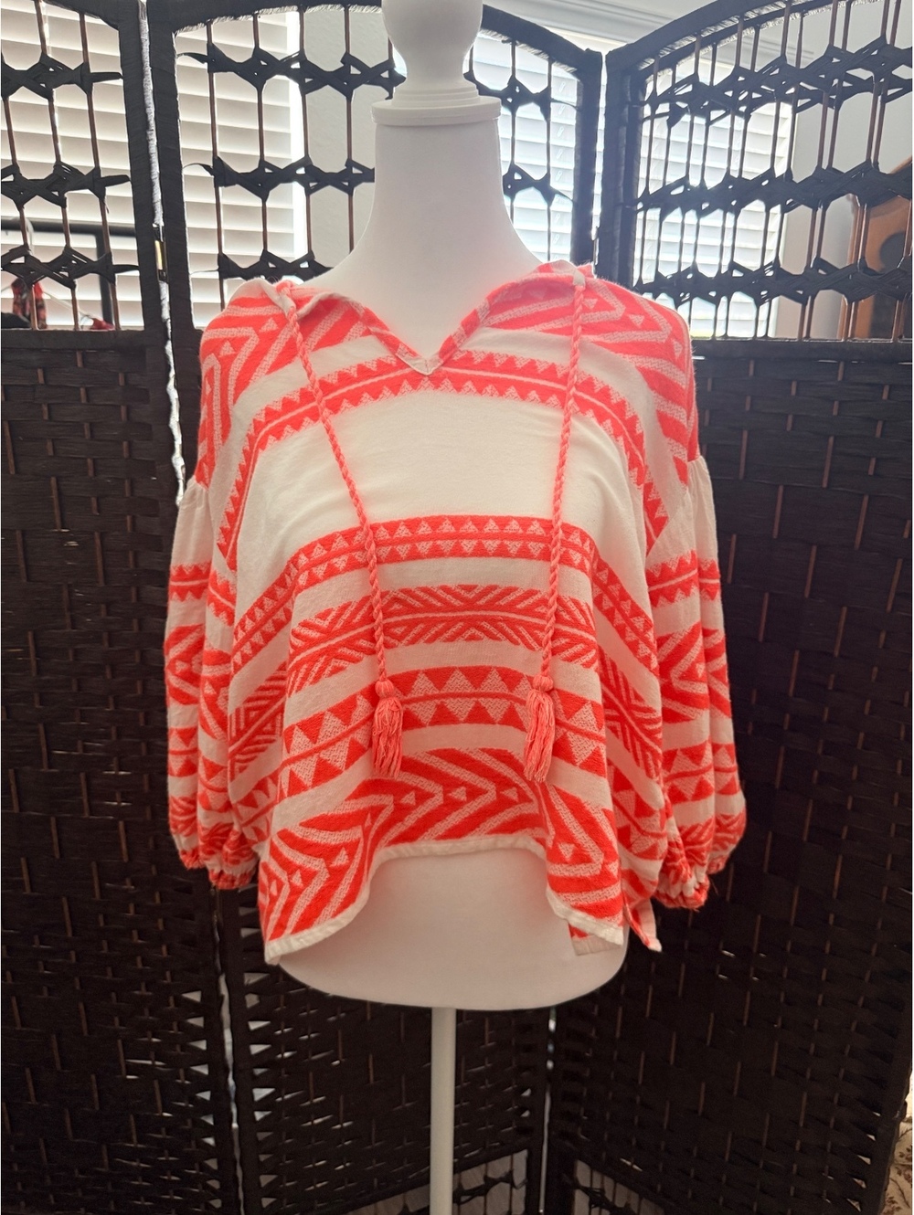 dRA Los Angeles Neon Coral Tribal Boho Tassel Blouse Top M